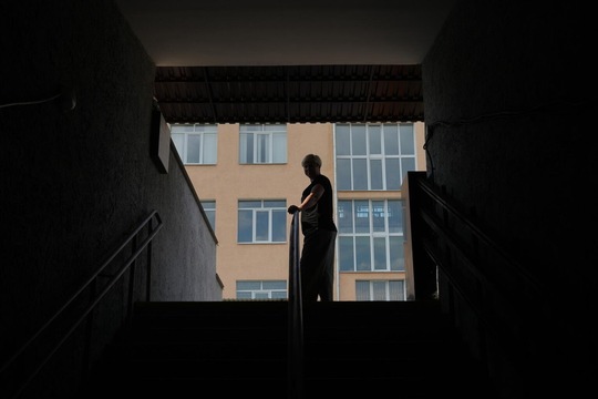 news title image